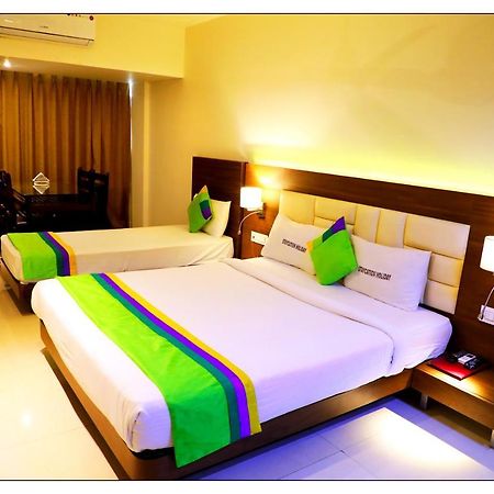 Staycation Holiday Nova Bombaim Exterior foto