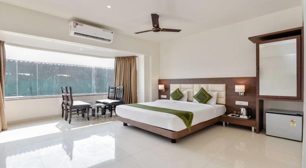 Staycation Holiday Nova Bombaim Exterior foto