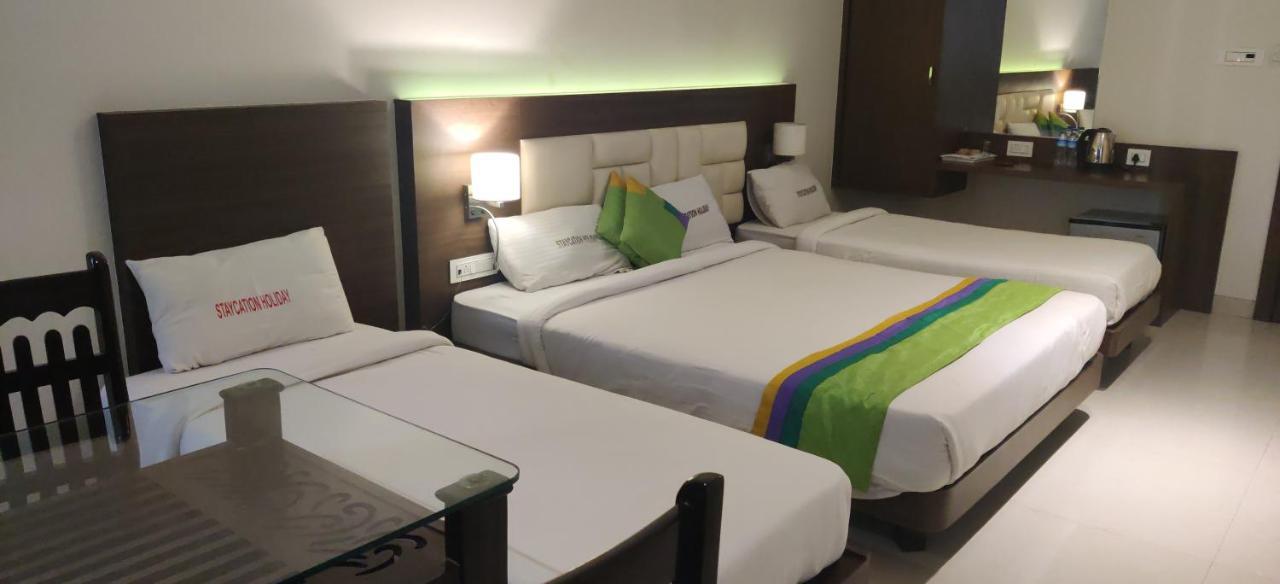 Staycation Holiday Nova Bombaim Exterior foto