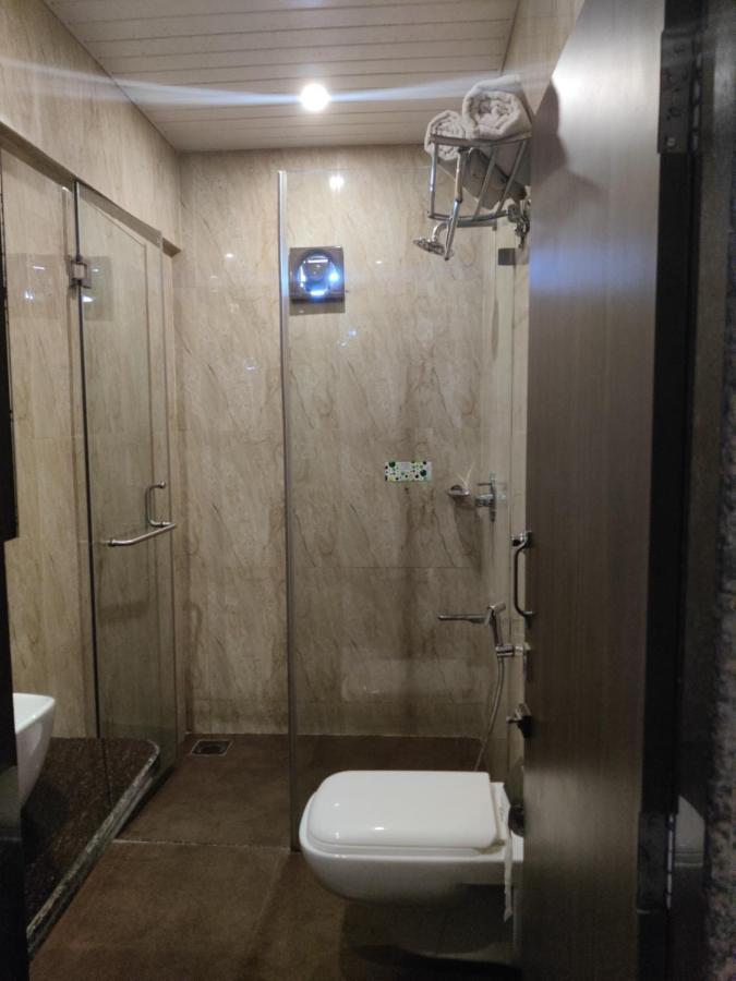 Staycation Holiday Nova Bombaim Exterior foto