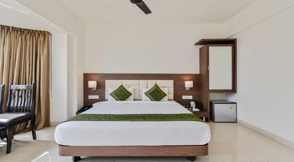 Staycation Holiday Nova Bombaim Exterior foto