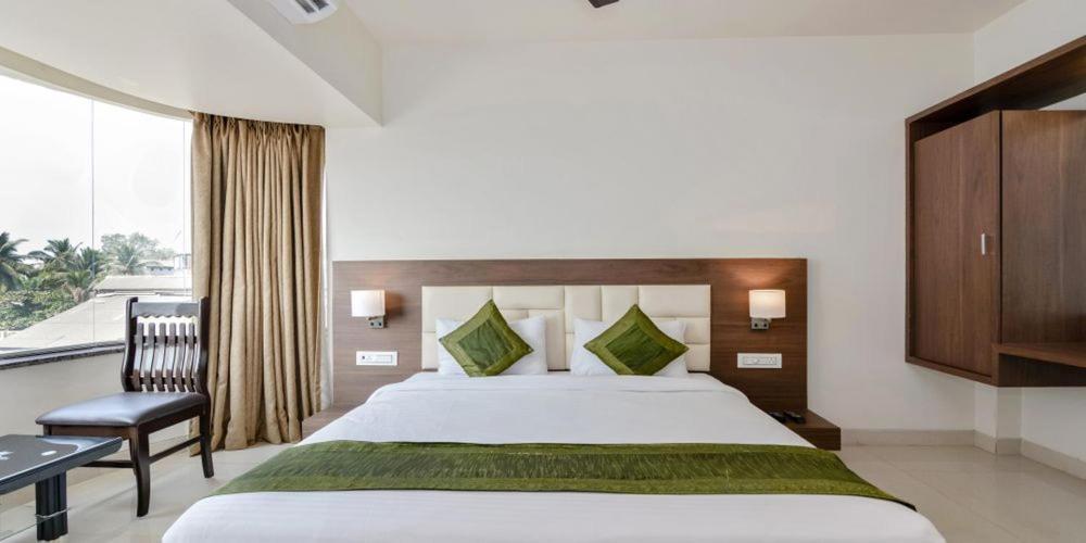 Staycation Holiday Nova Bombaim Exterior foto