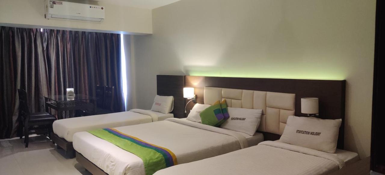 Staycation Holiday Nova Bombaim Exterior foto