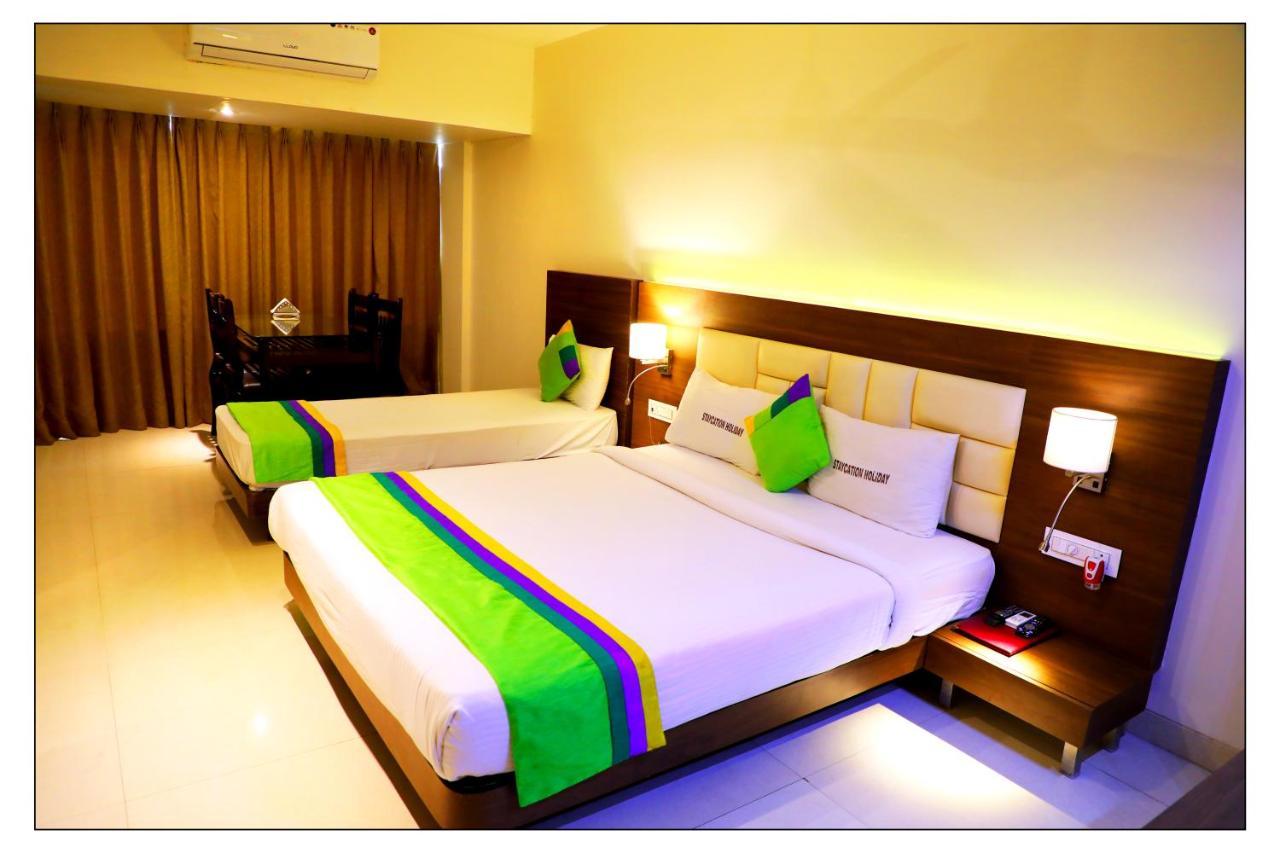 Staycation Holiday Nova Bombaim Exterior foto