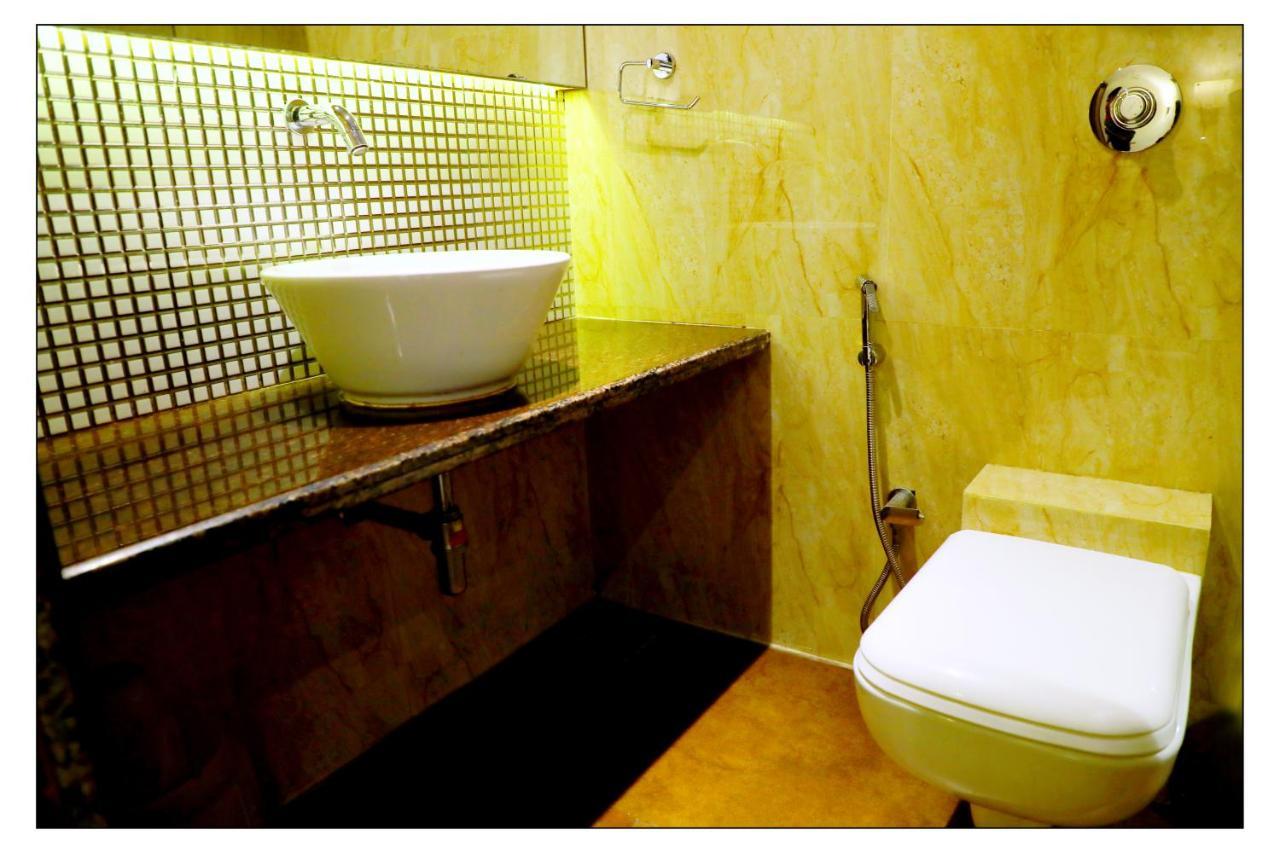 Staycation Holiday Nova Bombaim Exterior foto